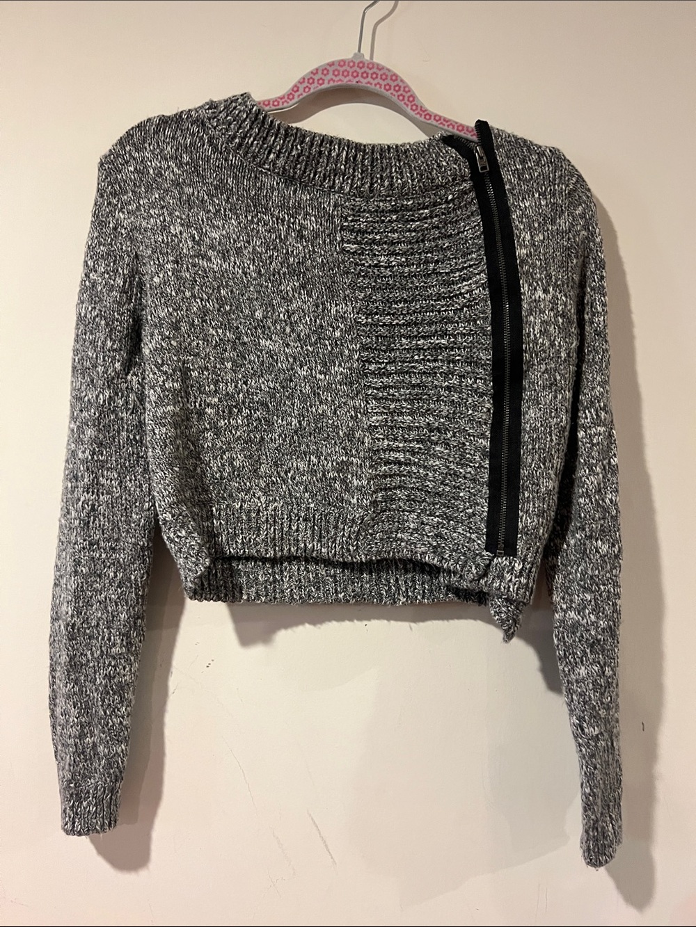 Hollister Marled Gray Cropped Crewneck Sweater with Black Zip